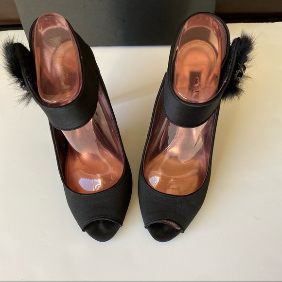 Nina Ricci satin ankle strap Peep toe heels - Picture 4 of 14